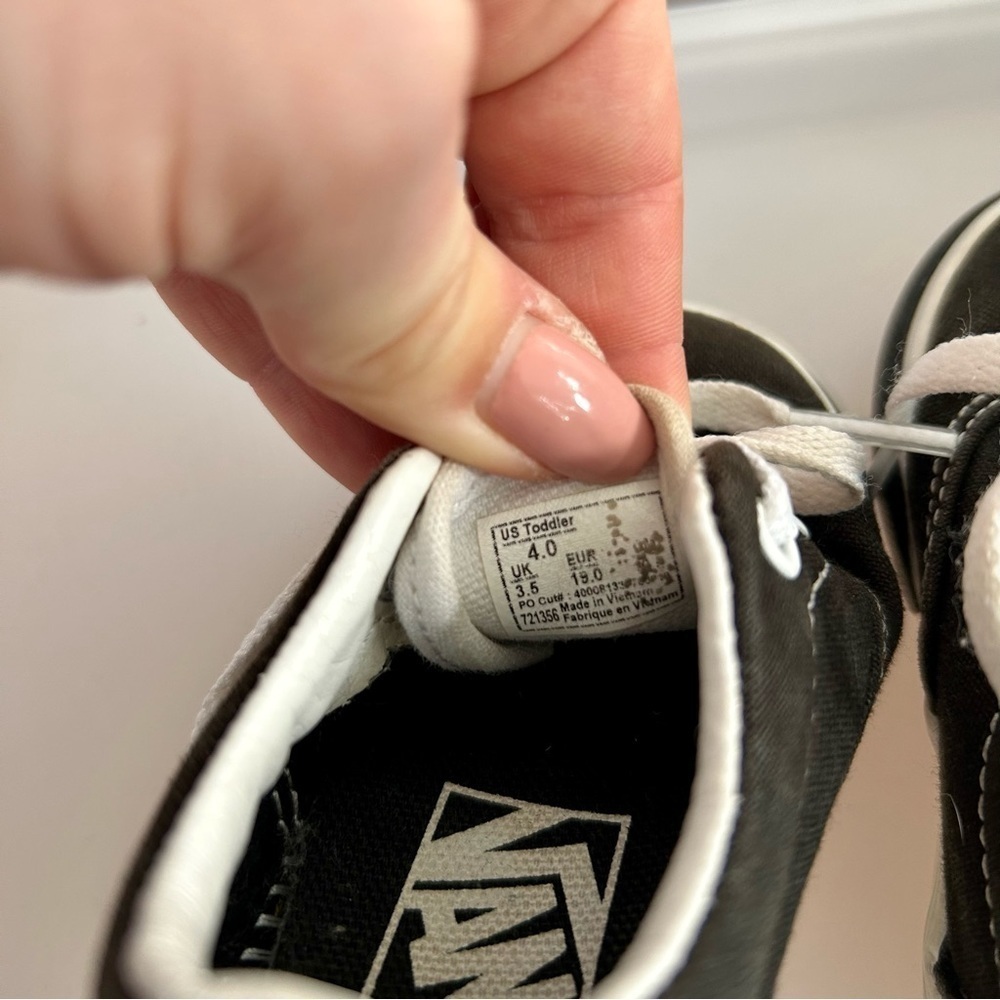 Adidas Superstar & Vans Old Skool Toddler Sneakers - Unisex 2pc Bundle Size 4 - Picture 12 of 13